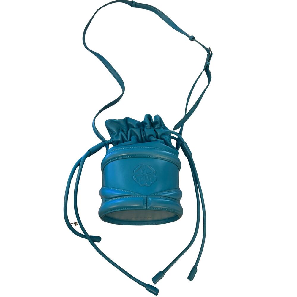 Alexander McQueen Soft Curve Bucket Bag Cerulean Nappa Leather Mini Crossbody - Picture 3 of 7